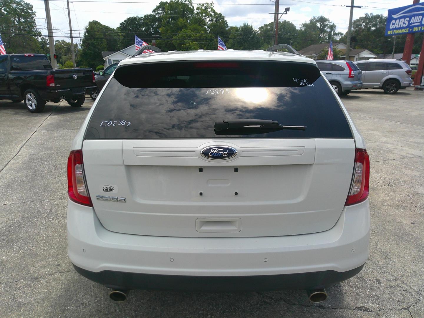 2013 WHITE FORD EDGE SE (2FMDK3GC2DB) , located at 1200 Cassat Avenue, Jacksonville, FL, 32205, (904) 695-1885, 30.302404, -81.731033 - Photo#6